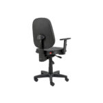 Cadeira Executiva Alta Costurada Back System vista por trás em três quartos, com braços Digitador e base giratória.