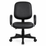 Cadeira Diretor Lisa com lâmina em vista frontal, com encosto estofado, braços e base de cinco pontas