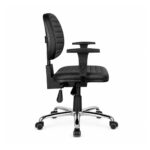 Cadeira Ergonômica Back System NR 17 Gomada em vista lateral, com braços reguláveis e base cromada