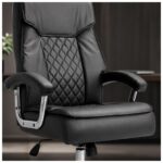 Detalhe comercial do assento Pillow Top preto da Poltrona Presidente Luxo Confort com molas ensacadas.