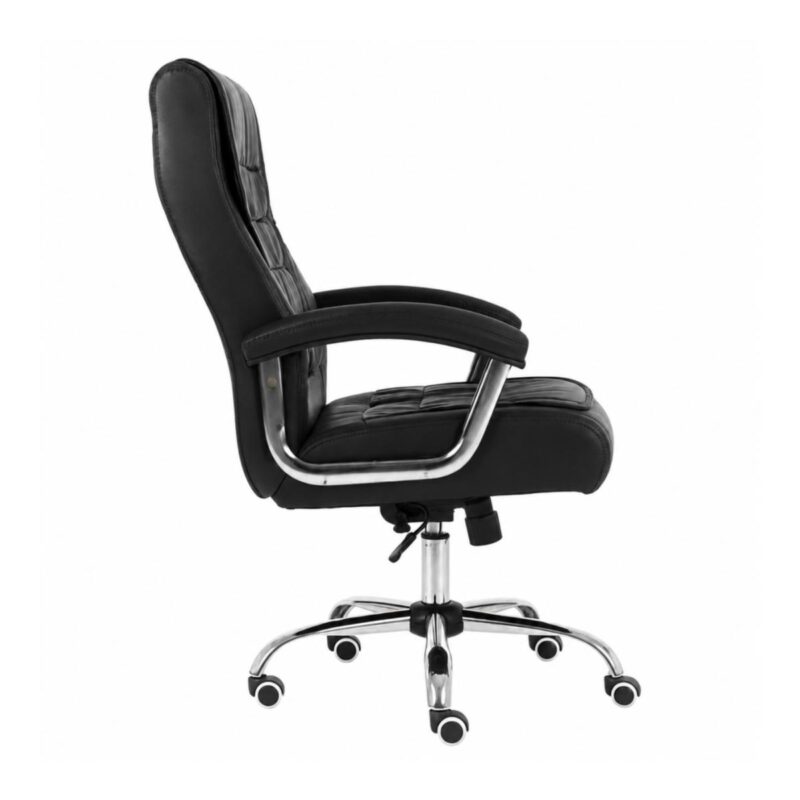 Vista lateral da Cadeira Presidente Luxo com encosto de 73 cm, assento Pillow Top e braços cromados acolchoados.