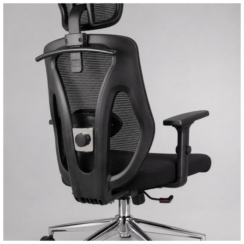 Macro técnico das junções entre assento, encosto e mecanismo da cadeira Makkon MK-4010.