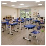 Conjunto Escolar Azul com Mesa e Cadeira 03 a 06 Anos