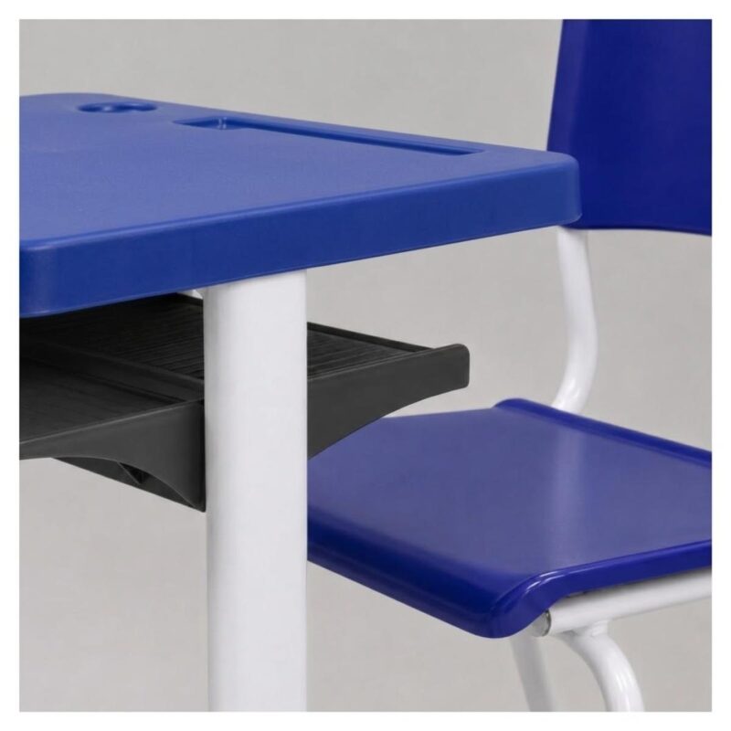 Conjunto Escolar Azul com Mesa e Cadeira 06 a 10 Anos