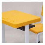 Conjunto Escolar Amarelo com Mesa e Cadeira 03 a 06 Anos