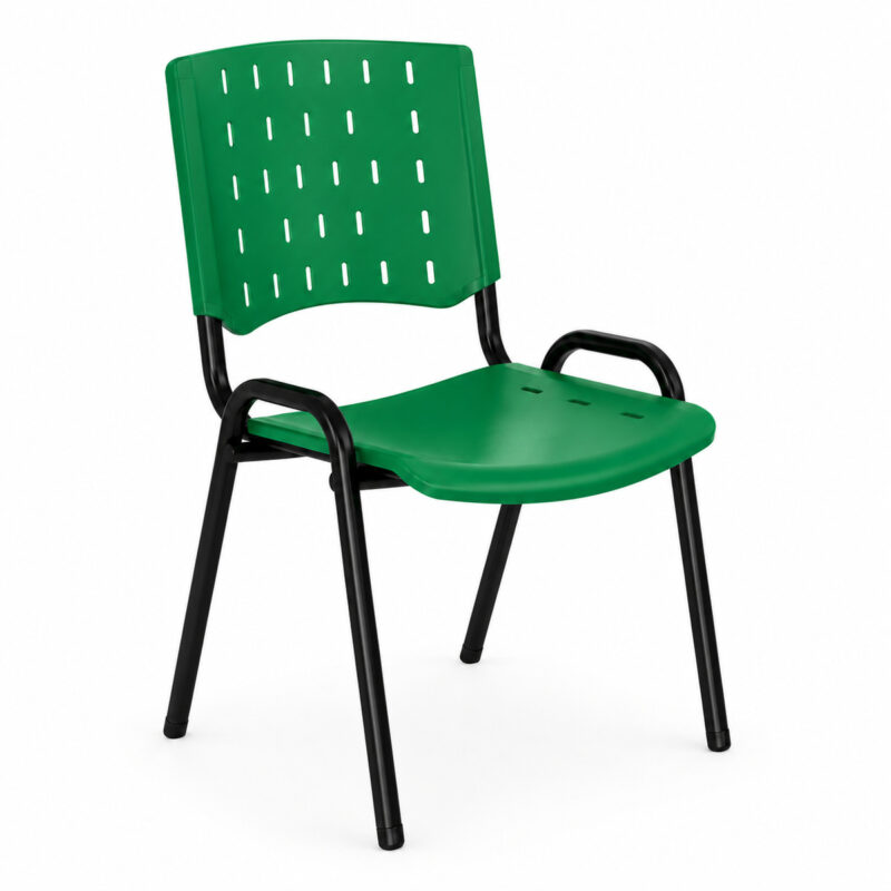 Cadeira Plástica ISO Fixa Verde em vista frontal oposta, com encosto perfurado e braços