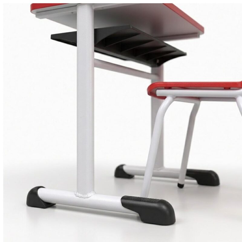 Conjunto Escolar Vermelho com Mesa e Cadeira 06 a 10 Anos