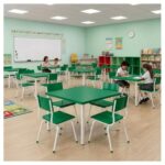 Conjunto Escolar Coletivo Infantil 4 Cadeiras 03 a 06 Anos