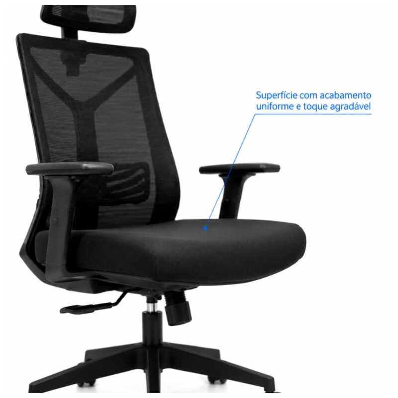 Imagem técnica dos apoios de braço com regulagem de altura da cadeira presidente ergonômica preta.