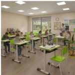 Conjunto Escolar Verde com Mesa e Cadeira 06 a 10 Anos