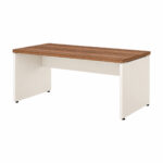 Mesa de escritório sem gavetas em três quartos, com tampo Nogal Sevilha, pés em painel Champanhe e painel central.