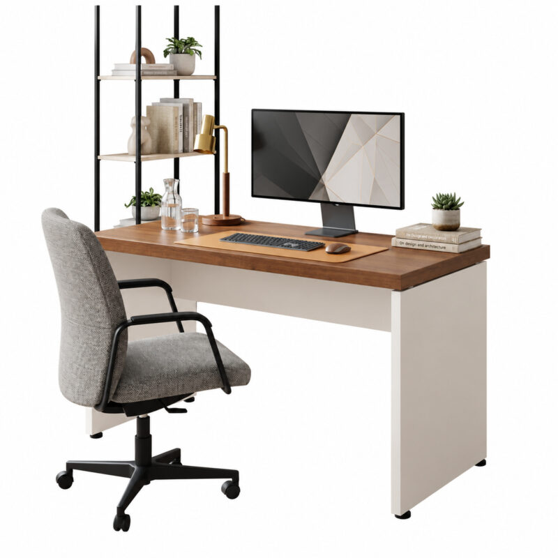 Mesa para escritório com monitor, teclado e luminária, acompanhada de cadeira estofada cinza e estante.