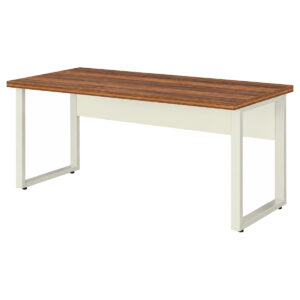 Mesa pé quadro sem gavetas em três quartos, com tampo Nogal Sevilha e estrutura metálica Champanhe.