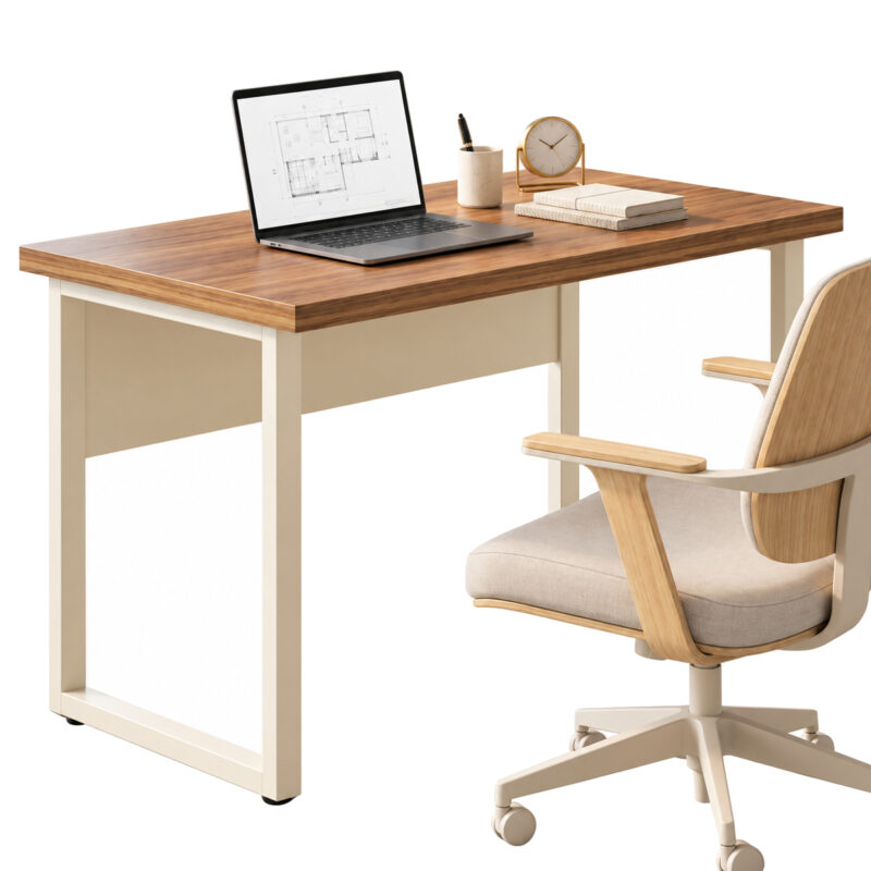 Mesa pé quadro com notebook aberto, relógio e materiais no tampo, acompanhada de cadeira giratória clara.