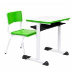 Conjunto Escolar Verde com Mesa e Cadeira 03 a 06 Anos