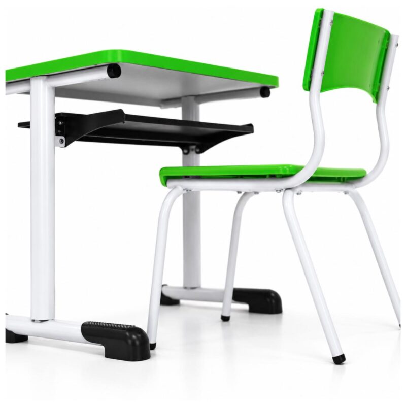 Conjunto Escolar Verde com Mesa e Cadeira 03 a 06 Anos