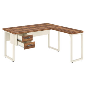 Mesa em L com pés metálicos em quadro, tampos amadeirados e duas gavetas abertas sob a superfície à esquerda.