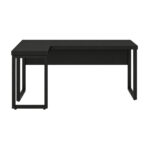 Mesa em L preta com apoio auxiliar à esquerda Mesa em L preta com auxiliar à esquerda da imagem, tampo principal retangular e pés metálicos em formato de quadro.