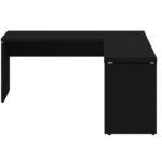 Vista frontal da mesa em L preta com mesa auxiliar à direita, tampo retangular e estrutura com pés painel.