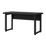 Mesa individual preta com estrutura em quadro em outro ângulo Mesa individual preta em perspectiva complementar com tampo retangular, painel central e pés em formato de quadro.
