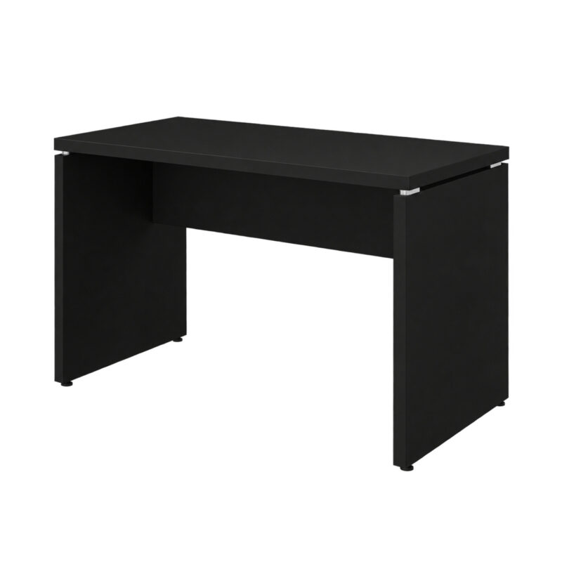 Mesa reta preta em perspectiva, com lateral direita em destaque, tampo retangular e painel horizontal inferior.
