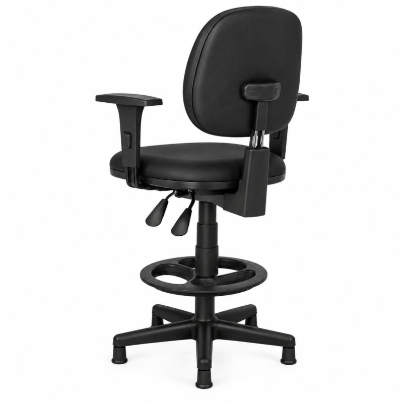 Cadeira caixa executiva lisa Back System com braços reguláveis preta em perspectiva traseira esquerda