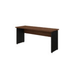 Vista ampla da mesa louro e preto sem gavetas, mostrando o tampo retangular, o painel frontal e os pés laterais.