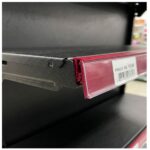 Gôndola Parede Preta Continuação 1,70m com 5 Bandejas Etiqueta Vermelho - 39515