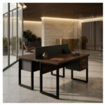 Móveis para Escritório Estação de Trabalho Dupla 1,20×1,35m 02 Lugares com Gavetas com ponto de tomada – Louro / Preto - 64001