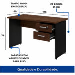 Características da mesa Louro e Preto de 170 × 60 cm Diagrama da mesa Louro e Preto de 170 × 60 × 74 cm, com tampo engrossado de 40 mm e pés painel de 25 mm.