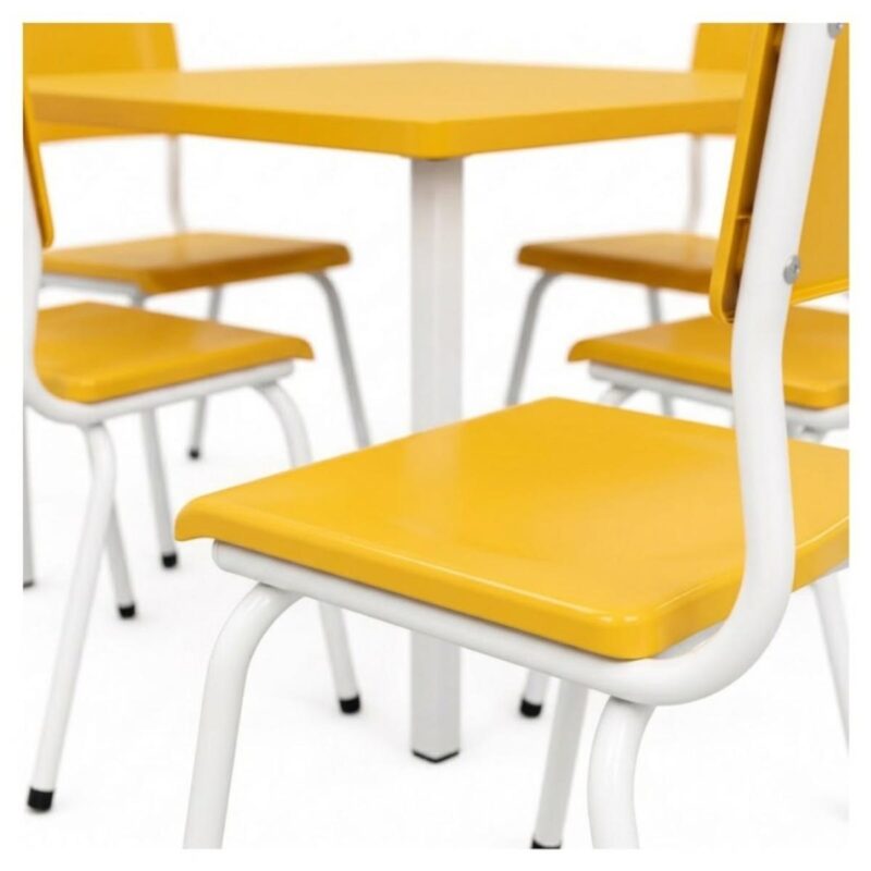 Conjunto Escolar Coletivo 6 a 10 anos com Mesa Quadrada e 4 Lugares