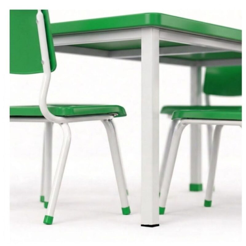 Conjunto Escolar Coletivo 6 a 10 anos com Mesa Quadrada e 4 Lugares