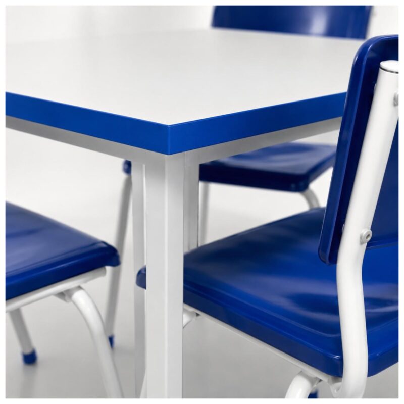 Conjunto Escolar Coletivo 6 a 10 anos com Mesa Quadrada e 4 Lugares