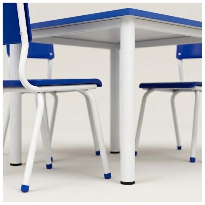 Conjunto Escolar Coletivo 6 a 10 anos com Mesa Quadrada e 4 Lugares
