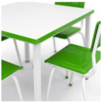 Conjunto Escolar Coletivo 6 a 10 anos com Mesa Quadrada e 4 Lugares