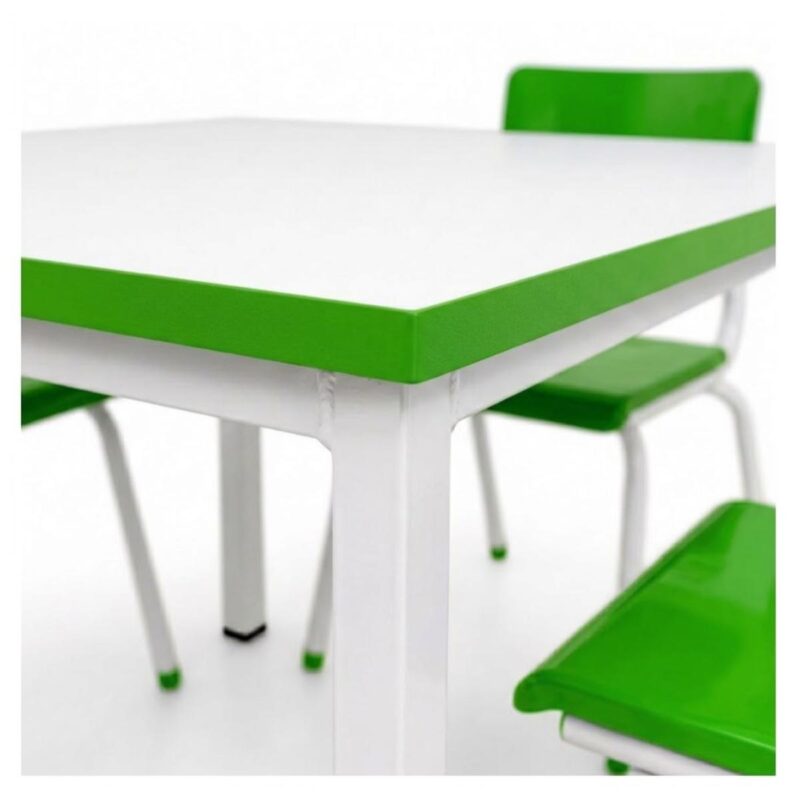 Conjunto Escolar Coletivo 6 a 10 anos com Mesa Quadrada e 4 Lugares