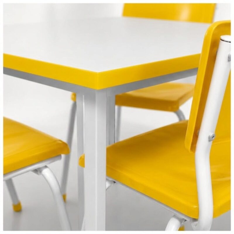 Conjunto Escolar Coletivo 6 a 10 anos com Mesa Quadrada e 4 Lugares
