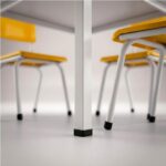 Conjunto Escolar Coletivo 6 a 10 anos com Mesa Quadrada e 4 Lugares