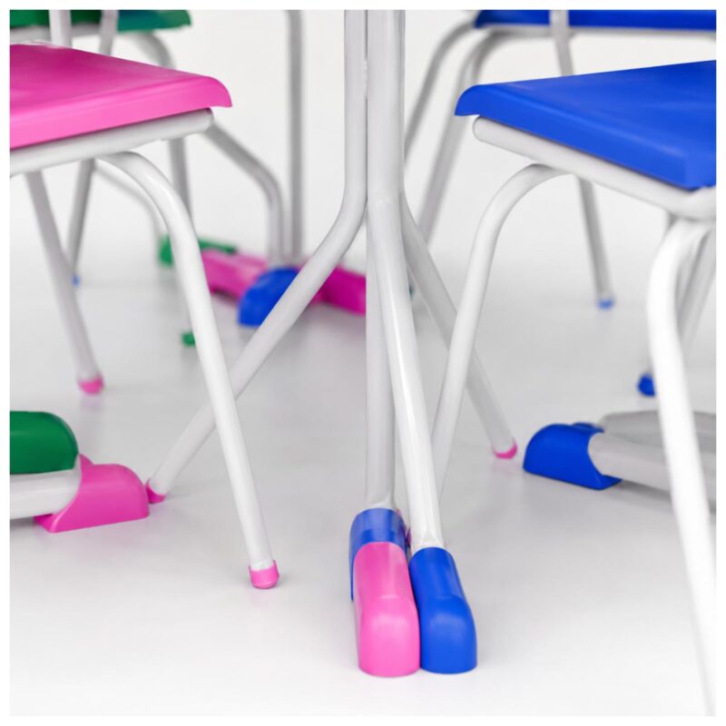 Conjunto Escolar Modular Juvenil com 6 Lugares e Mesas Trapezoidais