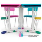 Conjunto Escolar Modular Juvenil com 6 Lugares e Mesas Trapezoidais