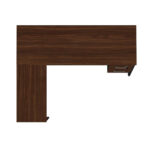 Vista superior dos tampos da mesa em L Vista superior da mesa em L com tampos Louro, mesa auxiliar perpendicular e parte do gaveteiro visível à direita.