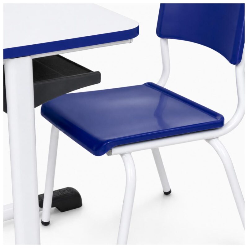 Conjunto Escolar Azul com Mesa e Cadeira 06 a 10 Anos