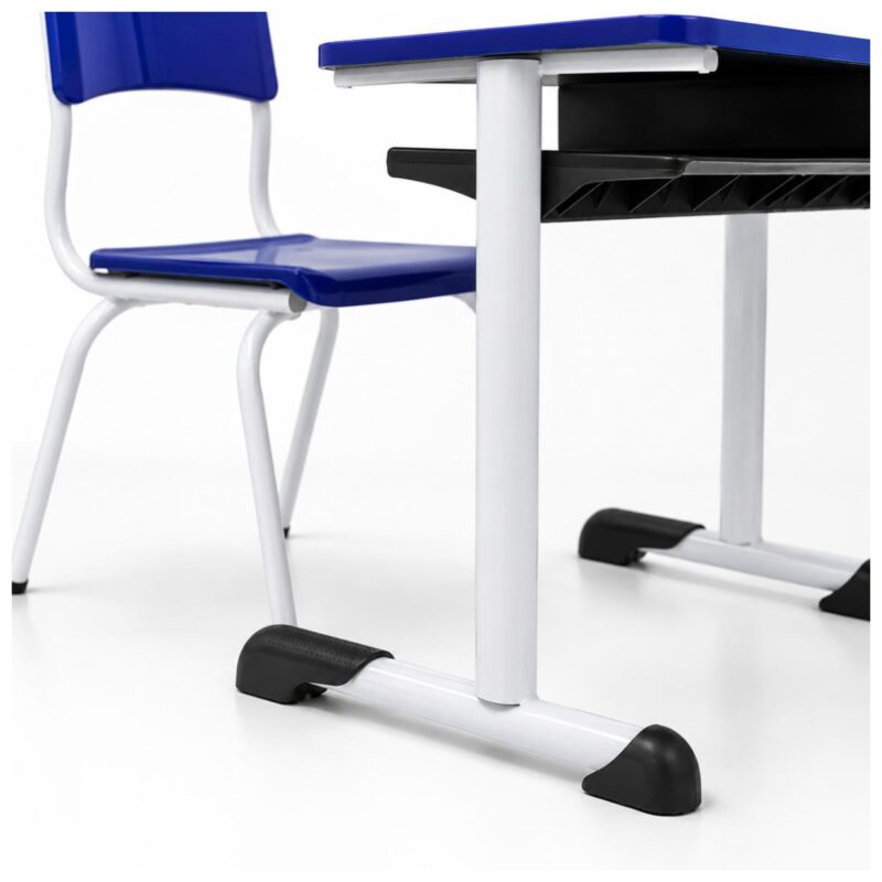 Conjunto Escolar Azul com Mesa e Cadeira 06 a 10 Anos