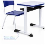 Conjunto Escolar Azul com Mesa e Cadeira 06 a 10 Anos
