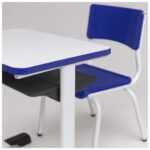 Conjunto Escolar Azul com Mesa e Cadeira 06 a 10 Anos