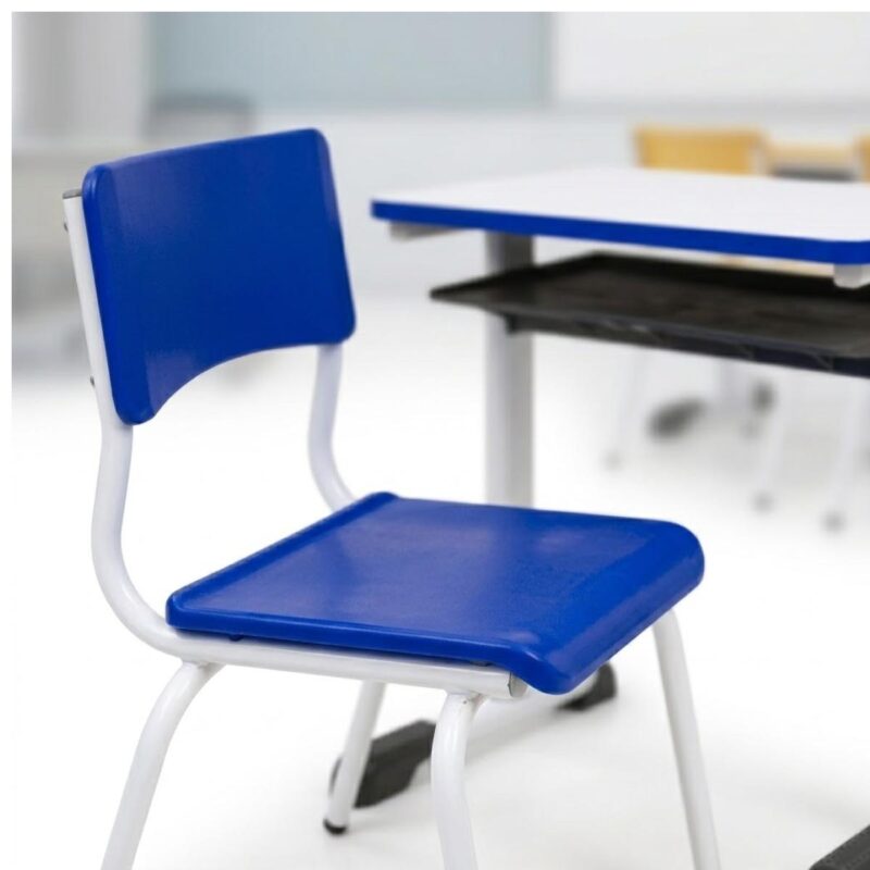 Conjunto Escolar Azul com Mesa e Cadeira 06 a 10 Anos