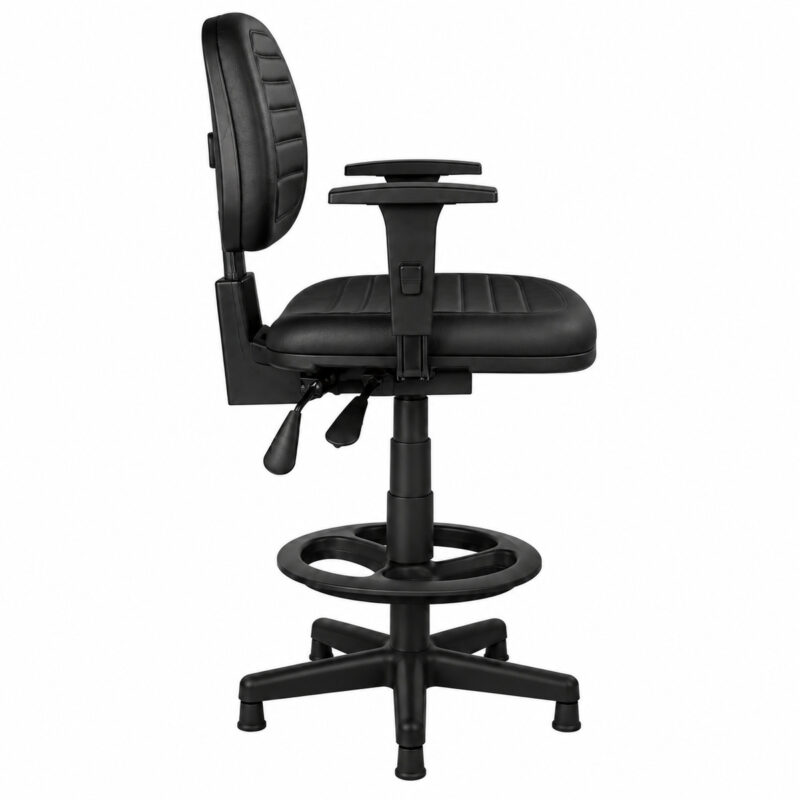 Vista lateral esquerda da cadeira caixa ergonômica NR-17 costurada com Back System, braços e apoio circular para os pés.