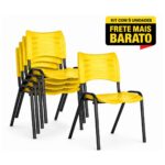 Kit com 5 cadeiras fixas amarelas empilháveis, com quatro unidades agrupadas e uma cadeira em destaque frontal.